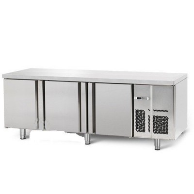 Стол холодильный ggmgastro BKI228