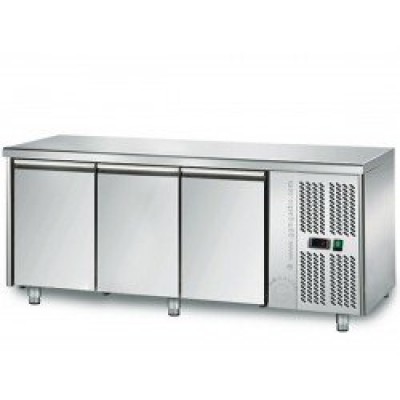 Стол холодильный ggmgastro  BKS208